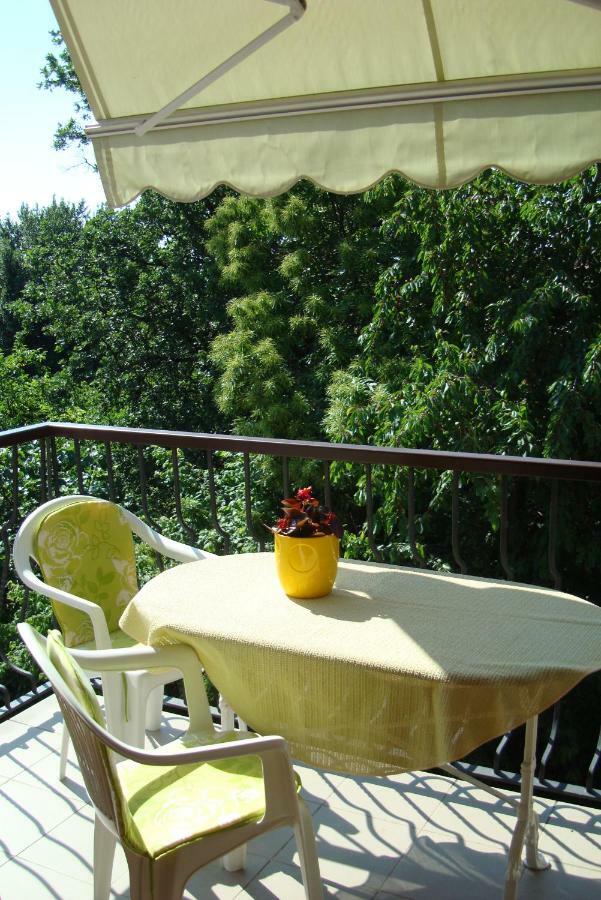 Apartment Branko With Free Parking Ičići Екстериор снимка