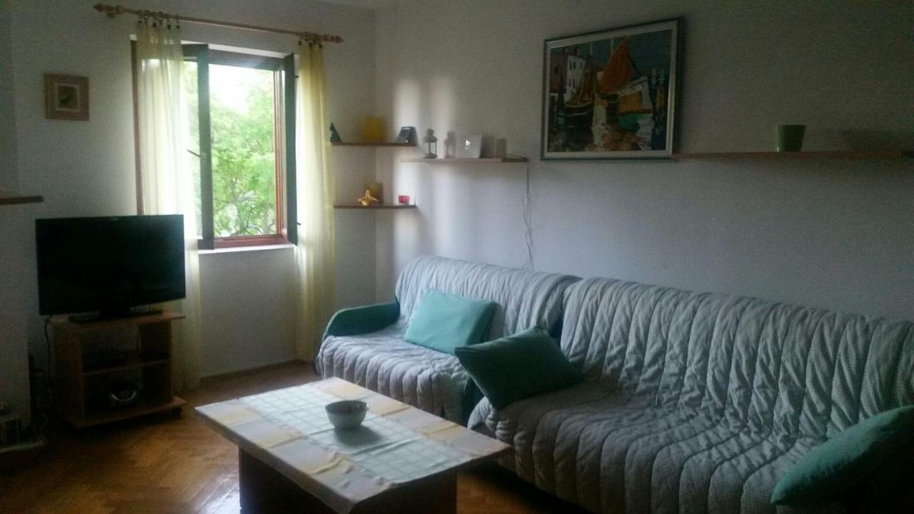 Apartment Branko With Free Parking Ičići Екстериор снимка