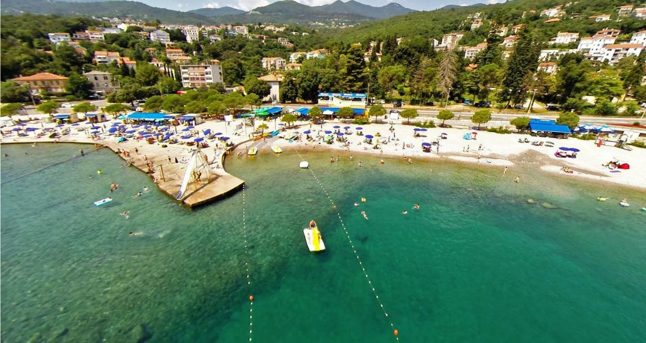 Apartment Branko With Free Parking Ičići Екстериор снимка